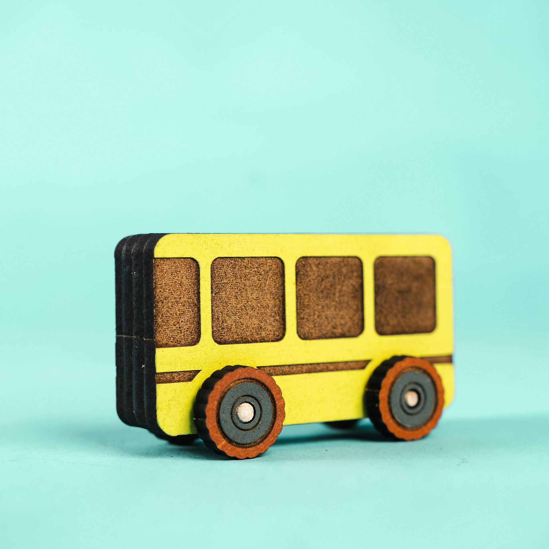 Crateit Town | Bus Adventures