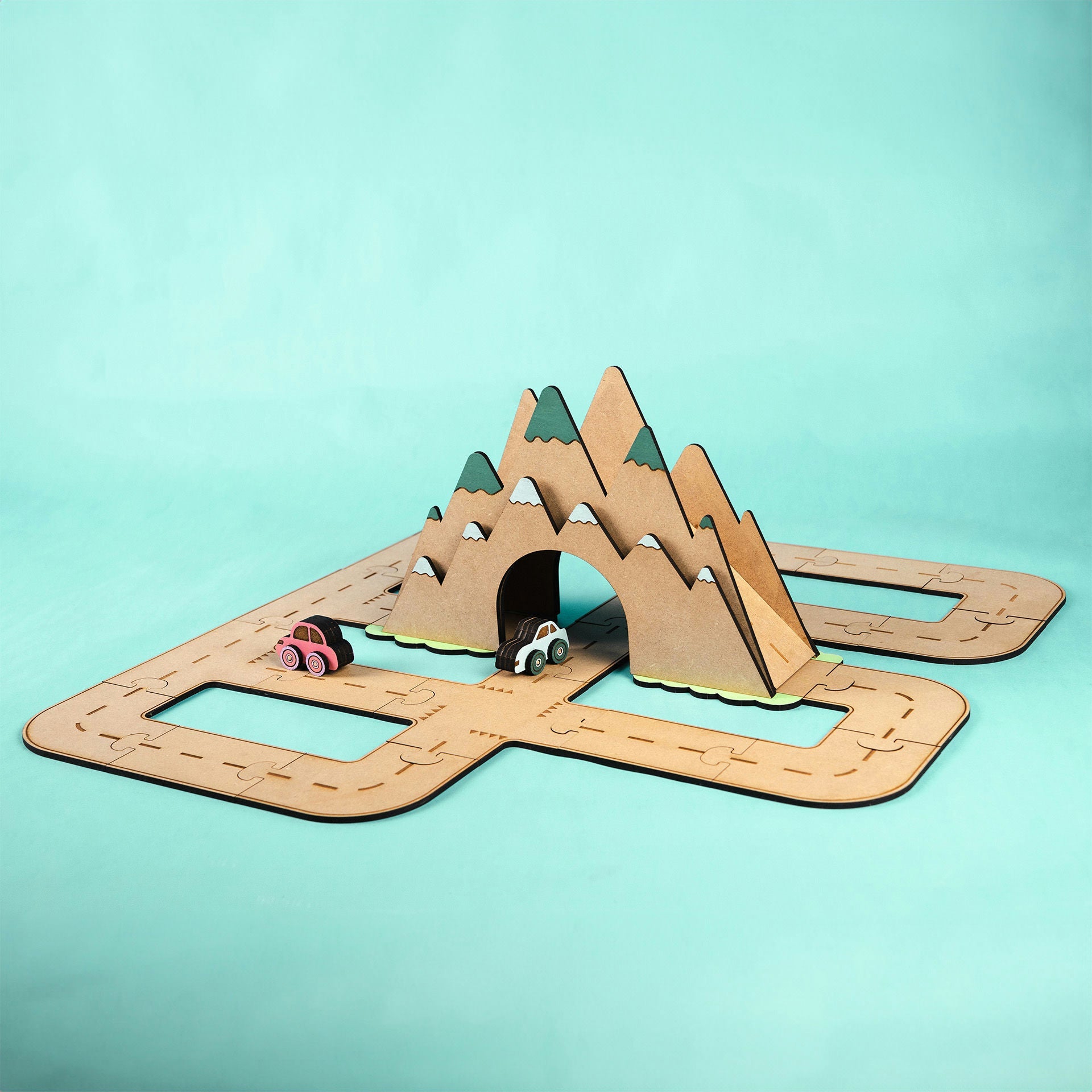 Crateit Town | Around The Mountain